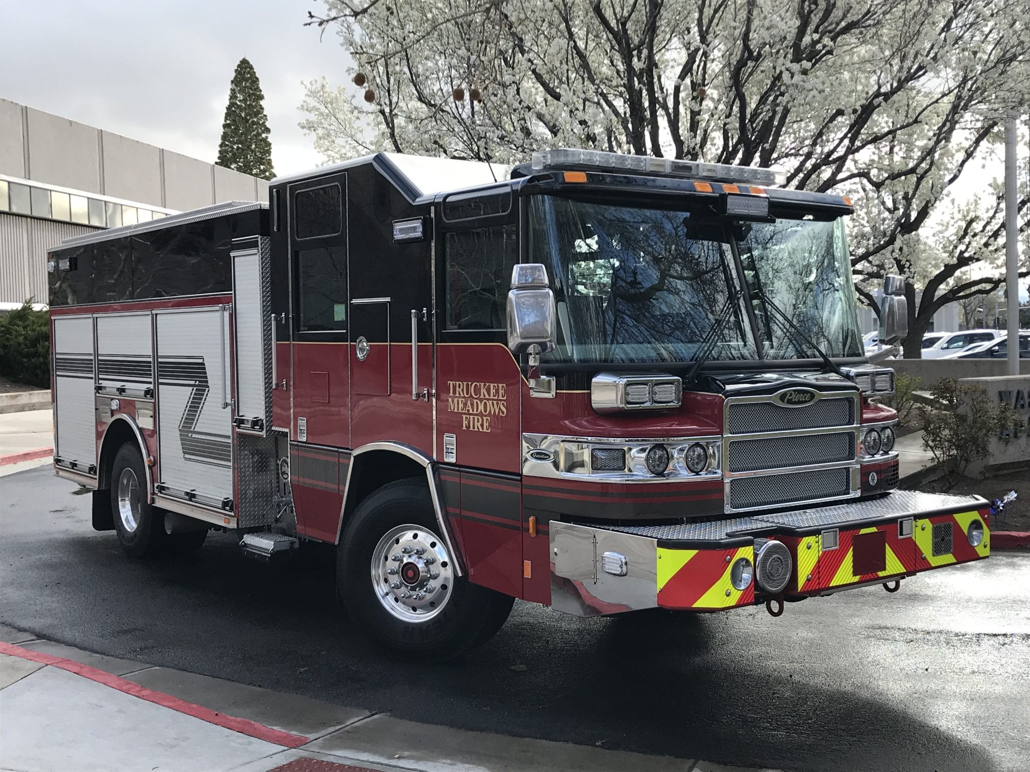 Truckee Meadows Fire & Rescue deploys Ladder Truck Truckee Meadows